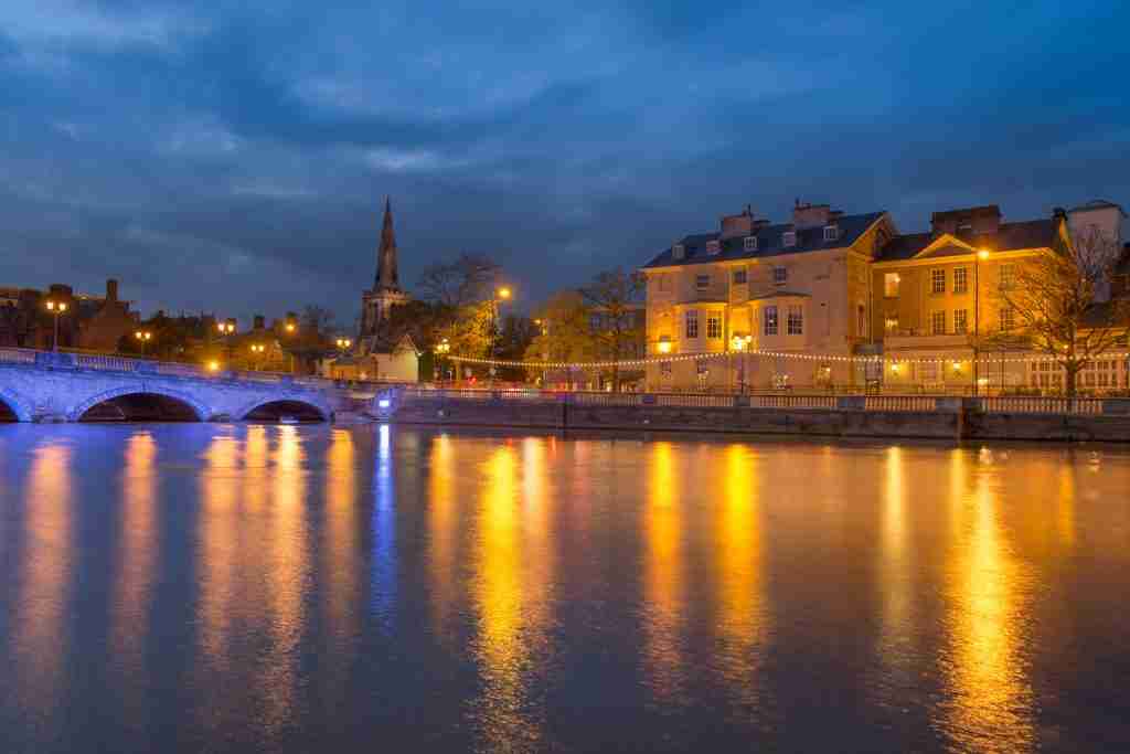 Direct cremation in Bedfordshire - image of river ouse and bedford embankment for location