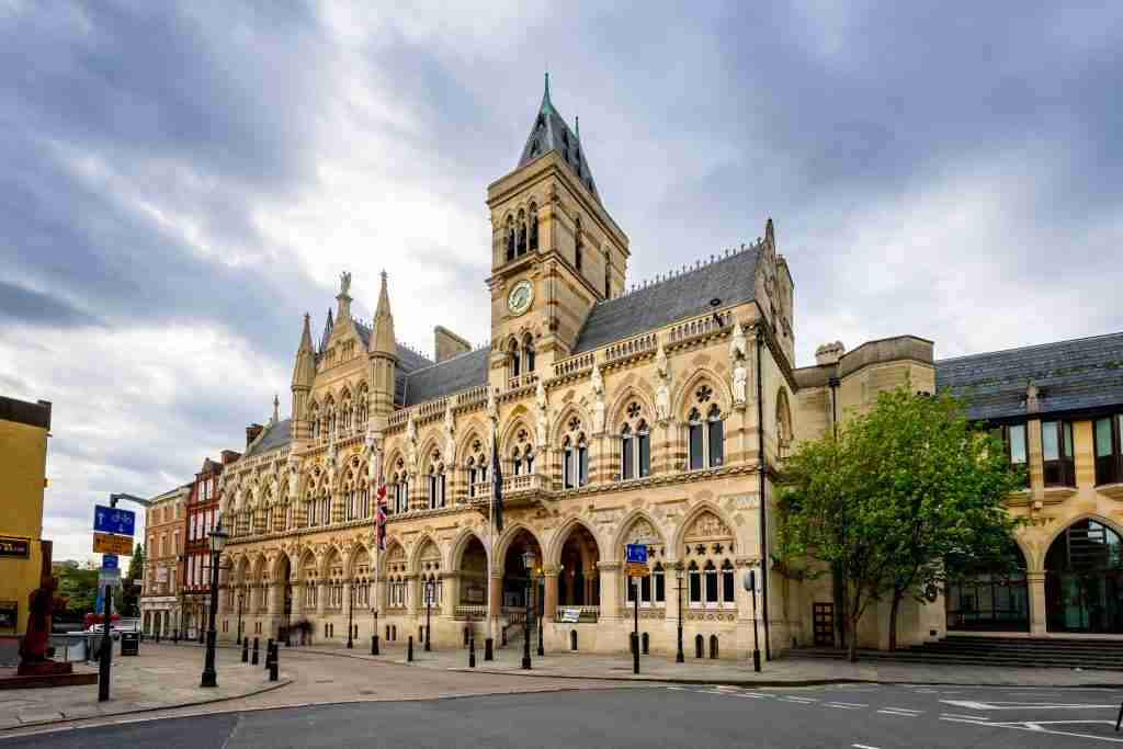 northampton guildhall - direct cremation in northamptonshire (2)